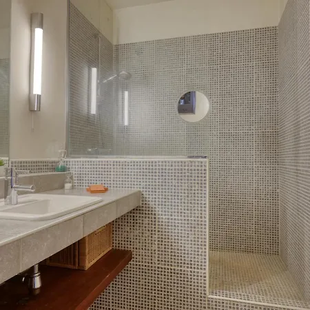 Appartamento Lovely Authentic 1 Bedroom Flat-heart Of 11 Parigi